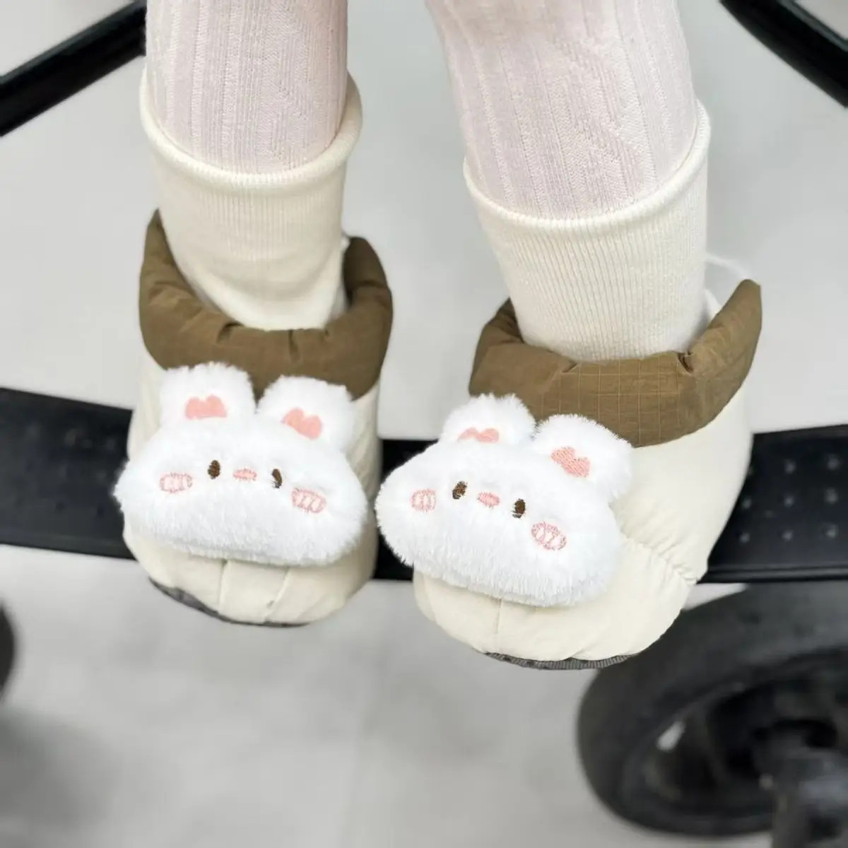 Baby Fleece Lined Rabbit Step Shoes 6-12M — feature 1
