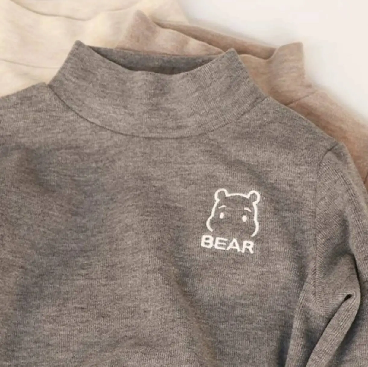 Children's Velvet Half Turtleneck Sweatshirt Beige Bear Print - Image 5