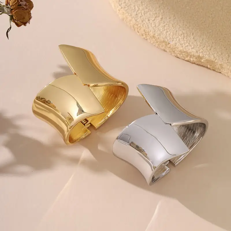 Geometric Heavy Metal Bracelets Gold & Silver - Image 4