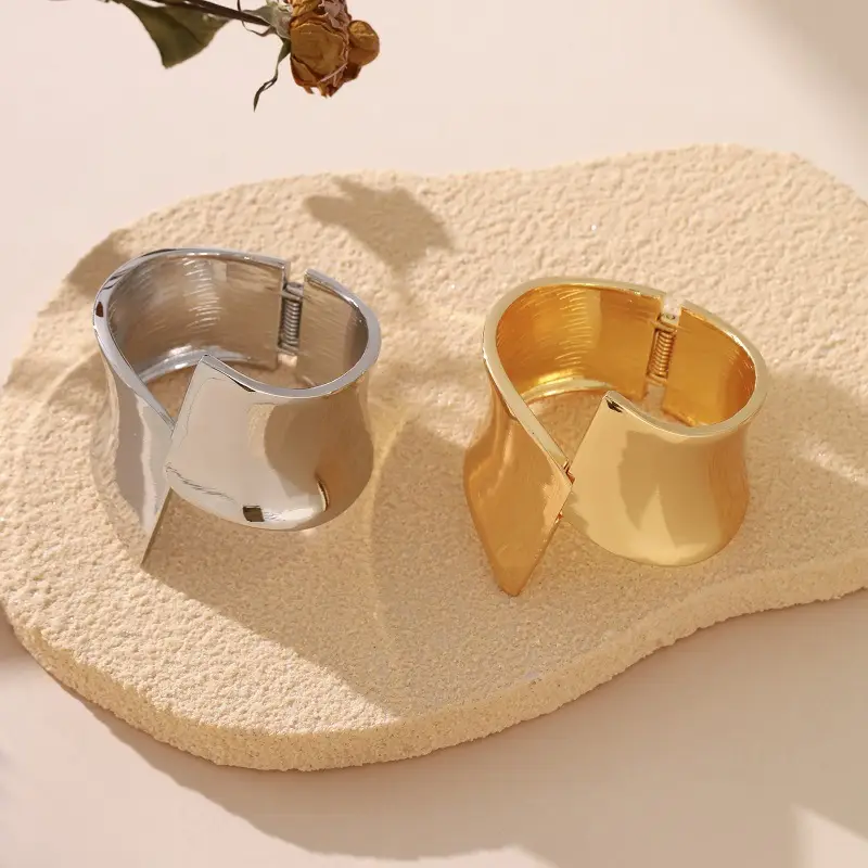 Geometric Heavy Metal Bracelets Gold & Silver - Image 5