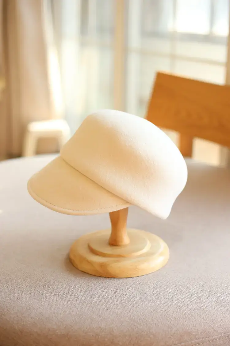 Men Woolen Winter Equestrian Cap Tan — feature 14