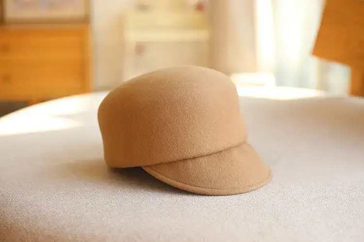 Men Woolen Winter Equestrian Cap Tan — feature 15