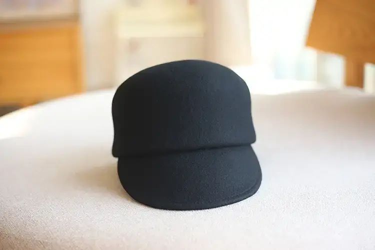 Men Woolen Winter Equestrian Cap Tan — feature 7