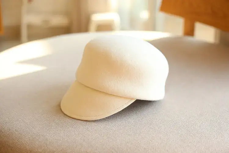 Men Woolen Winter Equestrian Cap Tan — feature 8