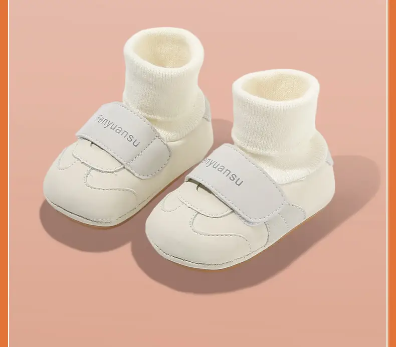 Newborn Fleece Lined Shoes White 0-18 Months — feature 33