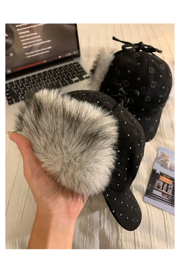 Women Bear Polka Dot Duck Cap Warm Face Protector — feature 17