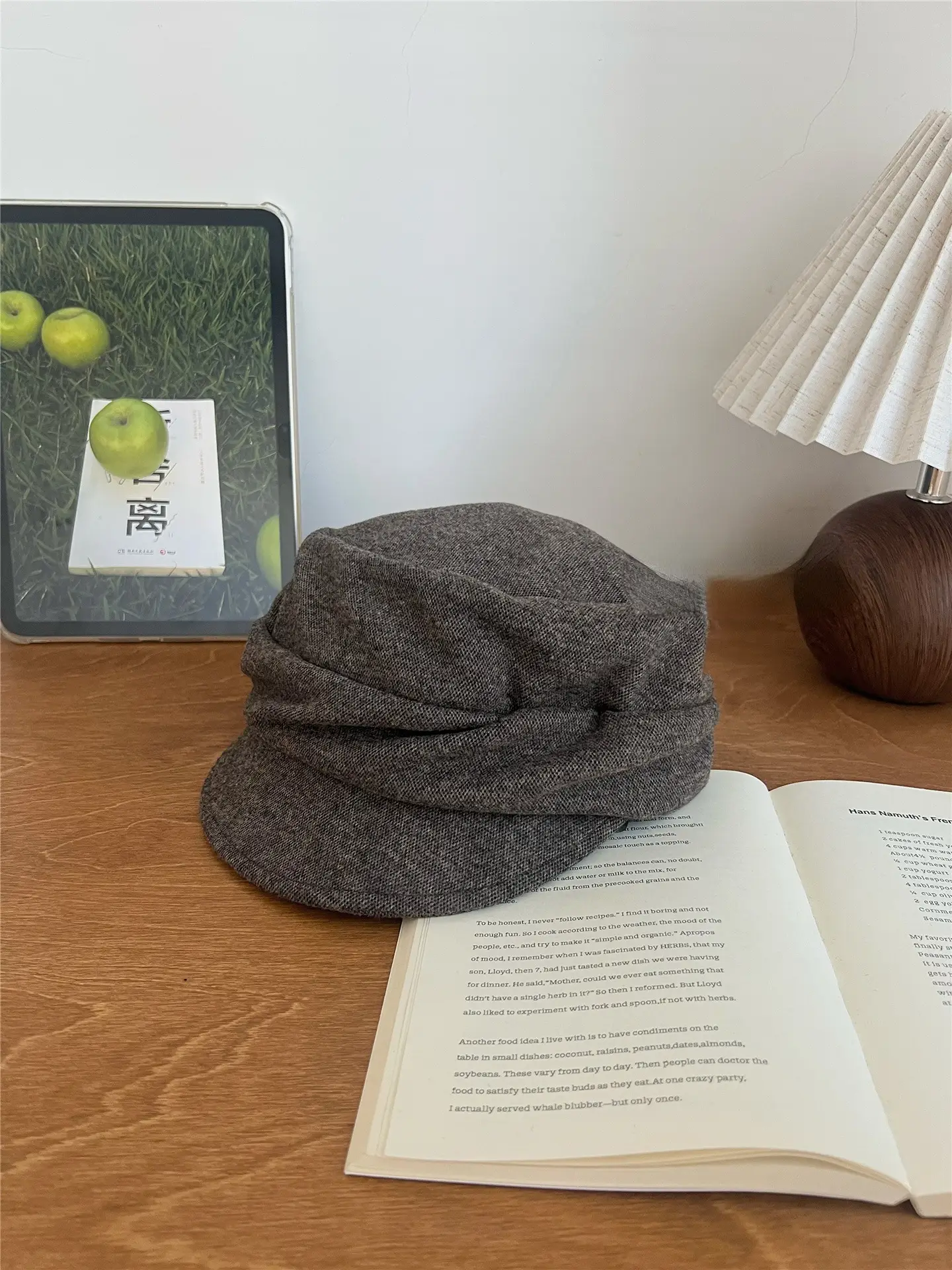 Wool Blend Equestrian Hat for Women Flat Top — feature 2