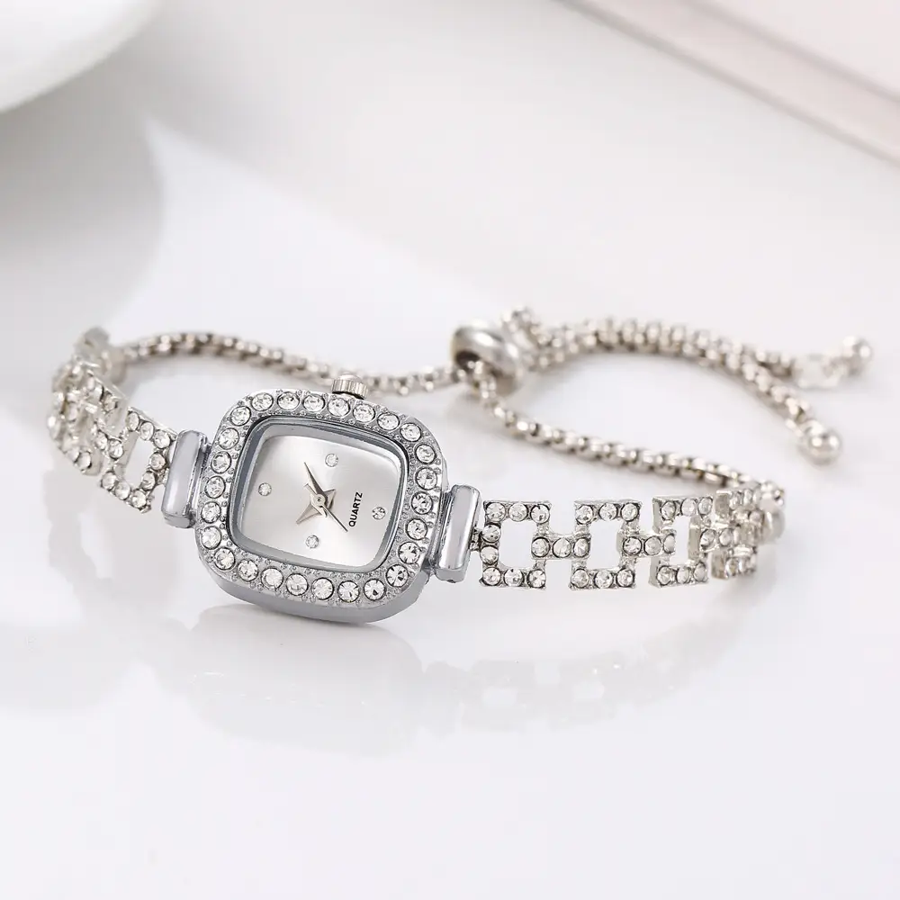 New Diamond-Encrusted Pull-Out Bracelet Watch, Freely Adjustable Niche Gold Quartz Watch, Cross-Border Square Watch, Women's Watch — feature 4