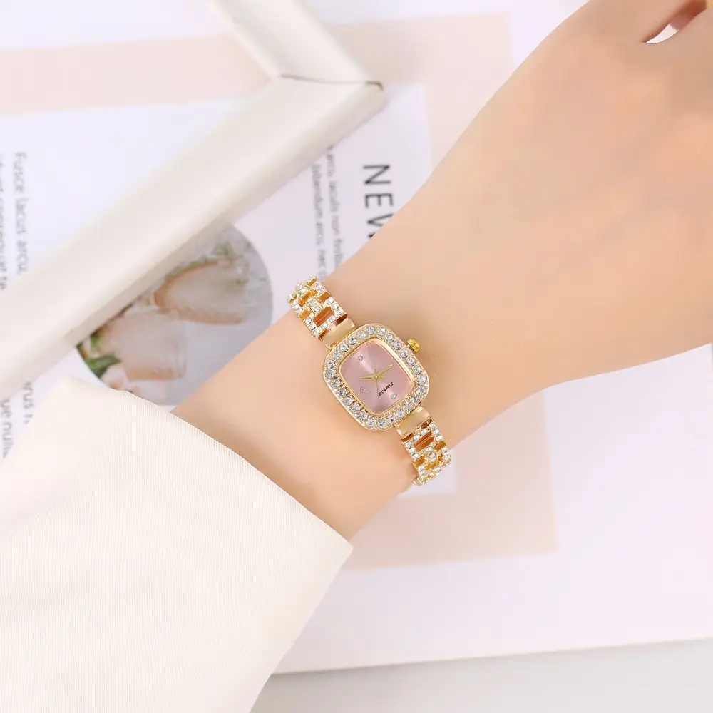 New Diamond-Encrusted Pull-Out Bracelet Watch, Freely Adjustable Niche Gold Quartz Watch, Cross-Border Square Watch, Women's Watch