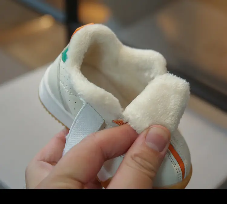 Baby Toddler Shoes for Boys and Girls 2025 New Autumn and Winter Soft-Soled Leather Half-Baby Fleece-Lined Anti-Slip Casual Cotton Shoes — feature 18