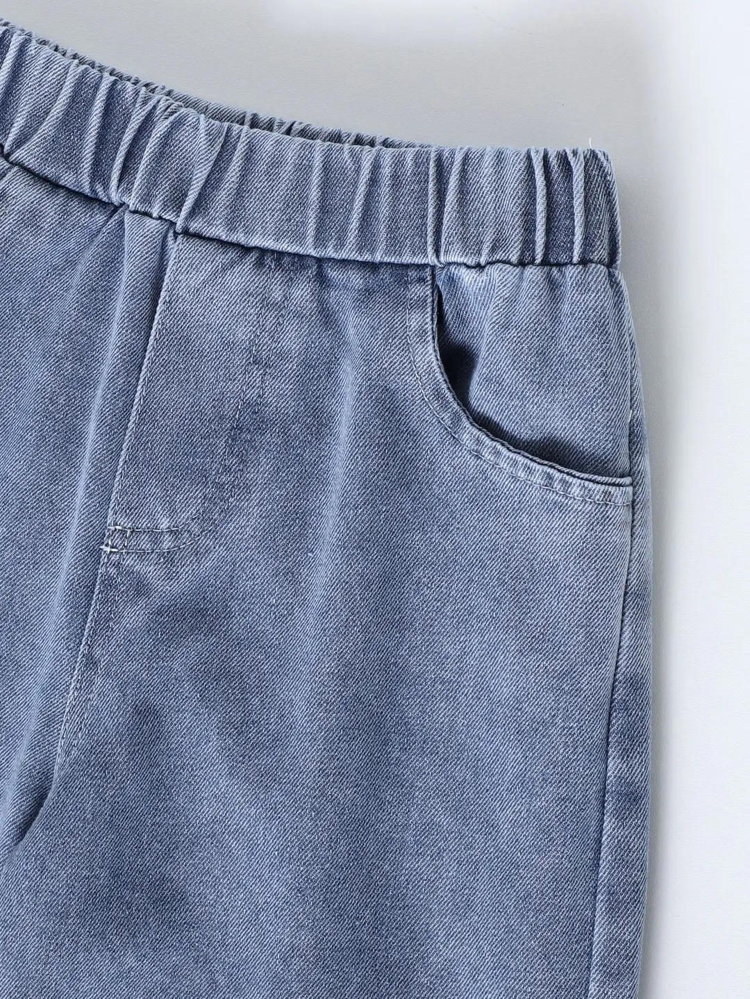 Amazon Specializes in European and American Spring & Fall Trendy Girls' Suits for Small and Medium-Sized Kidsren with Bow Long Sleeves + Denim Pants — feature 7