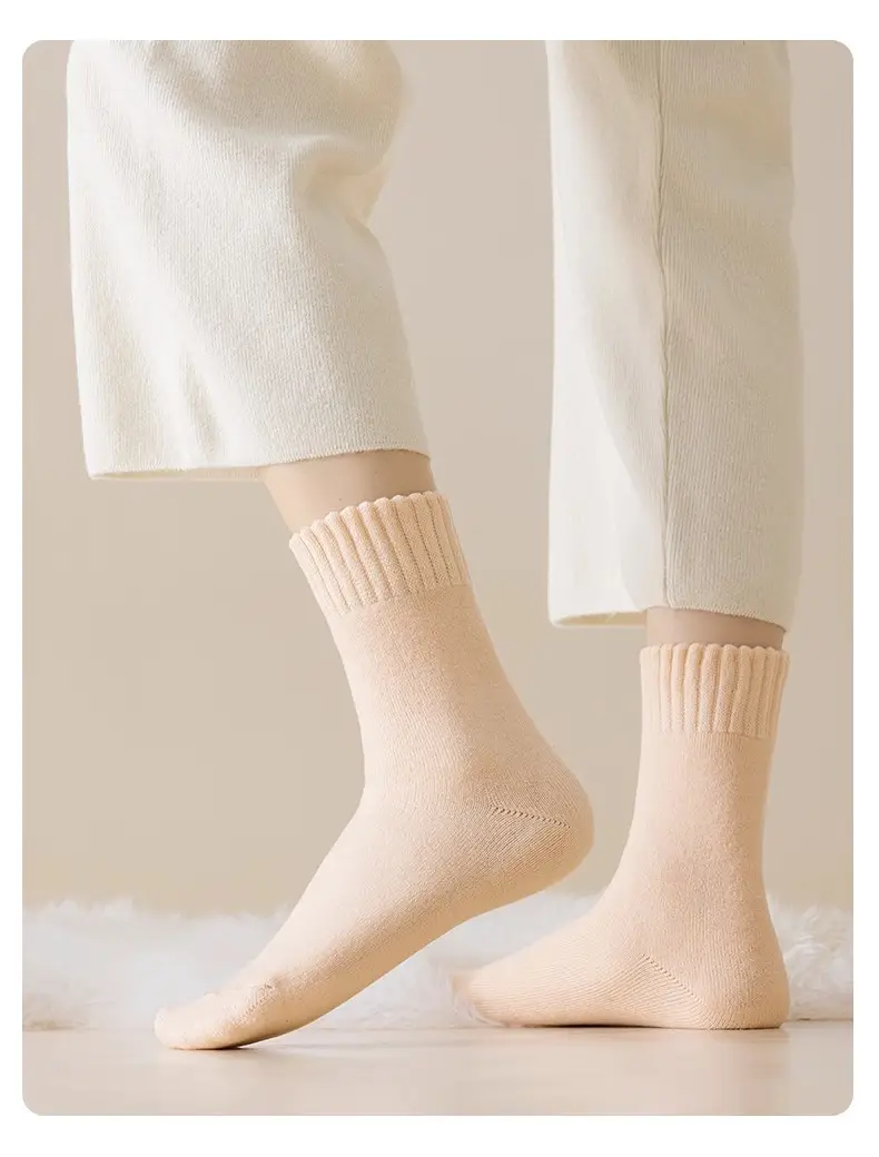 Wool Mid-Calf Socks for Women in Autumn and Winter, Fleece-Lined and Thickeneded, Warm Sleep Confinement Socks, Winter Ultra-Thick Snow Stockings — feature 18