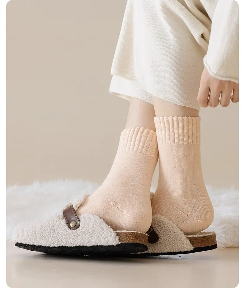 Wool Mid-Calf Socks for Women in Autumn and Winter, Fleece-Lined and Thickeneded, Warm Sleep Confinement Socks, Winter Ultra-Thick Snow Stockings — feature 19