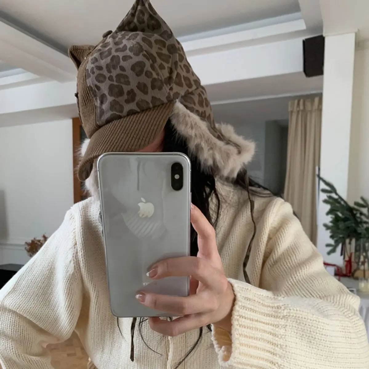 Women's Winter Leopard Print Plush Cat Ear Cap - Image 4