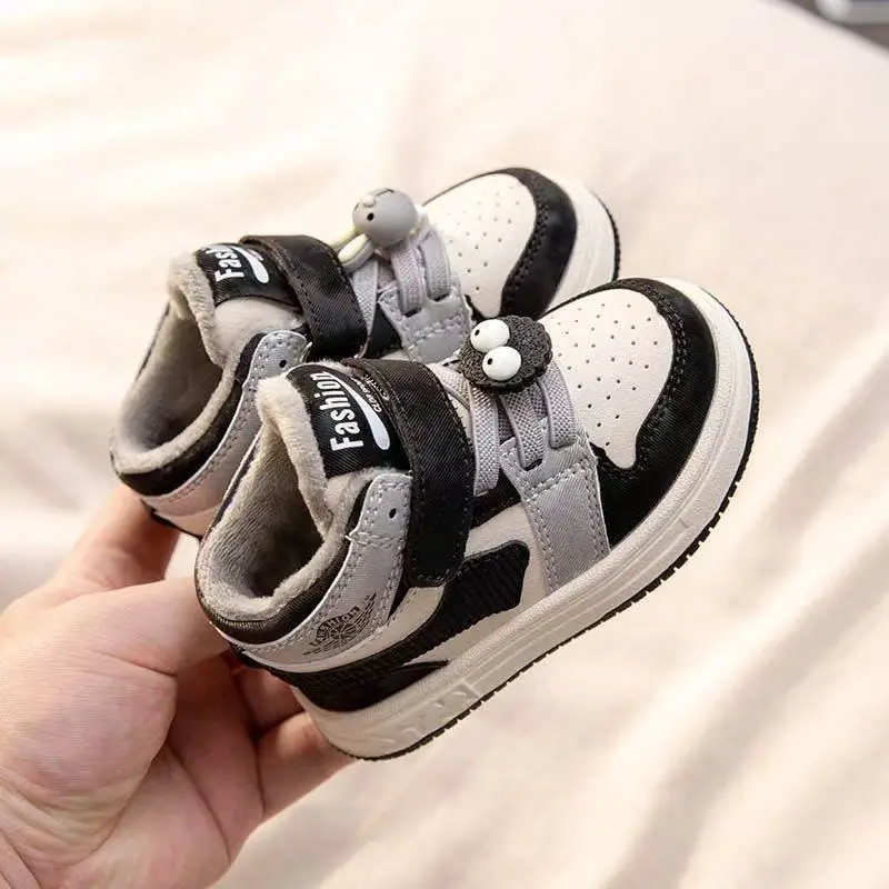 Baby Shoes 2025 Autumn and Winter Velvet Sports Shoes for Men and Women Cotton Shoes Soft Sole Baby Toddler Shoes Casual High-Top Sneakers — feature 1