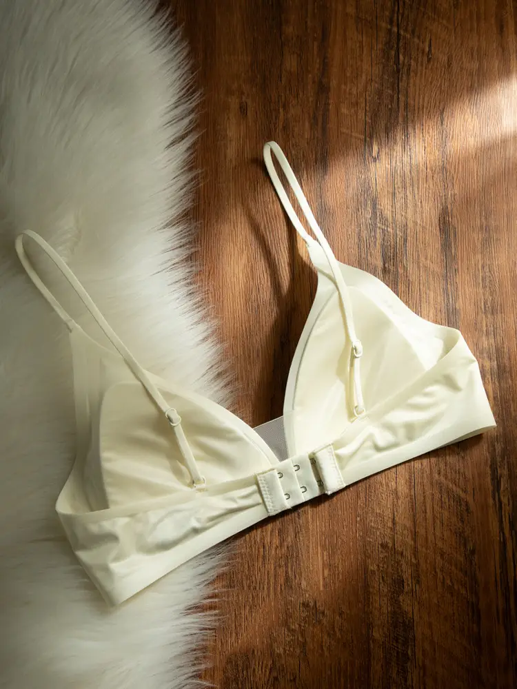 Cynl Milk Satin French Deep V Neck Intimates Women's Summer Spaghetti Straps Seamless Triangle Cup Small Breasts No Rims Thin Bra — feature 6