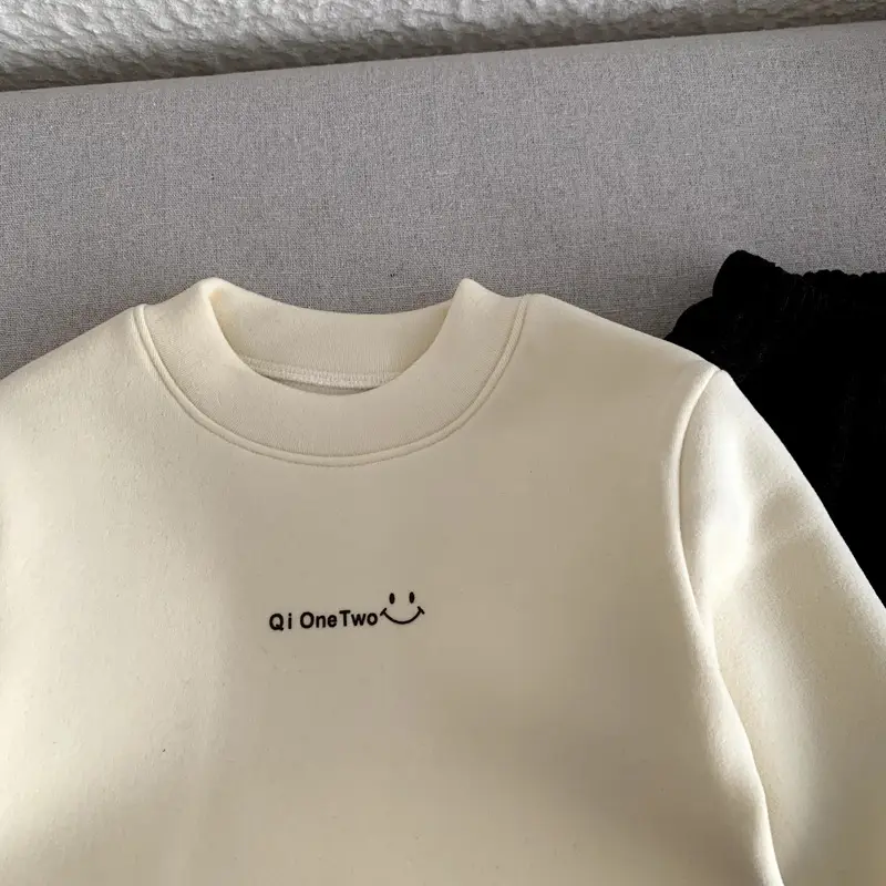 2025 Fleece Lined Black Long Sleeve T-Shirt Medium — feature 8