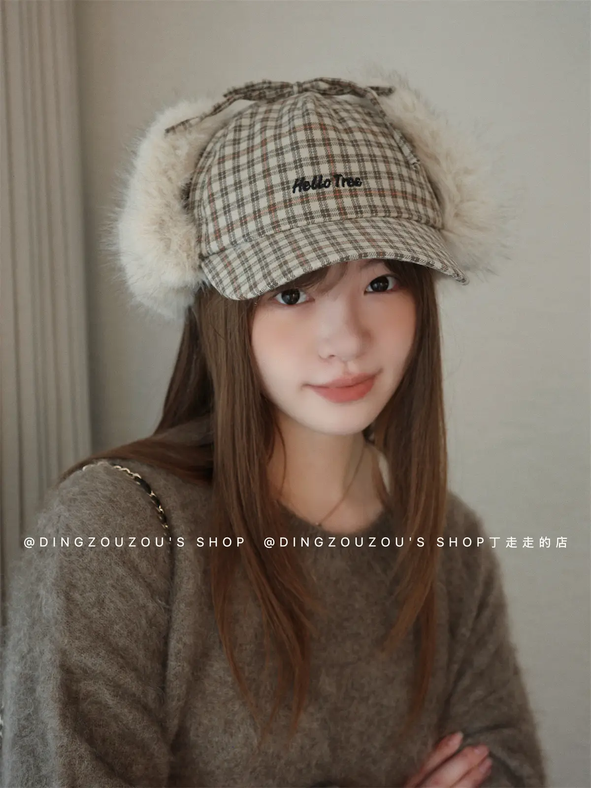 Women Plaid Winter Trapper Hat with Ear Flap — feature 4