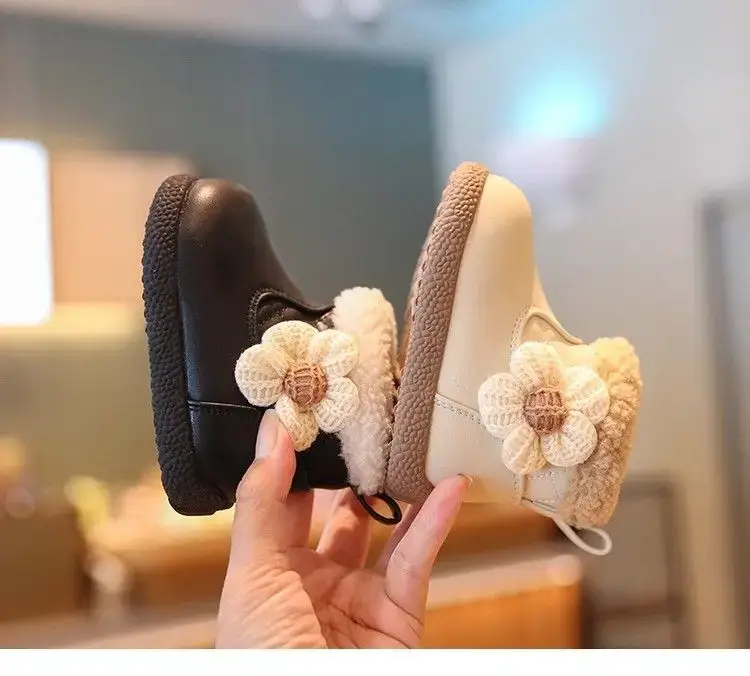 Girls' Flower-Decorated Soft Sole Boots — feature 3