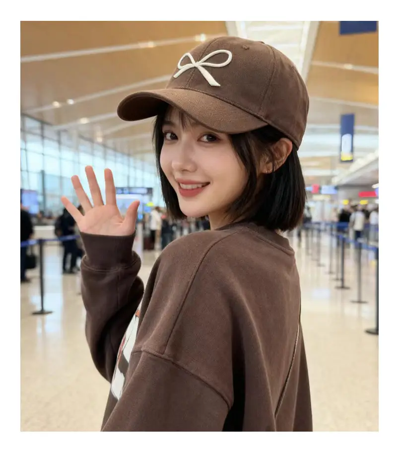 Women Pink Bow Baseball Cap with Retro Duckbill Design — feature 2