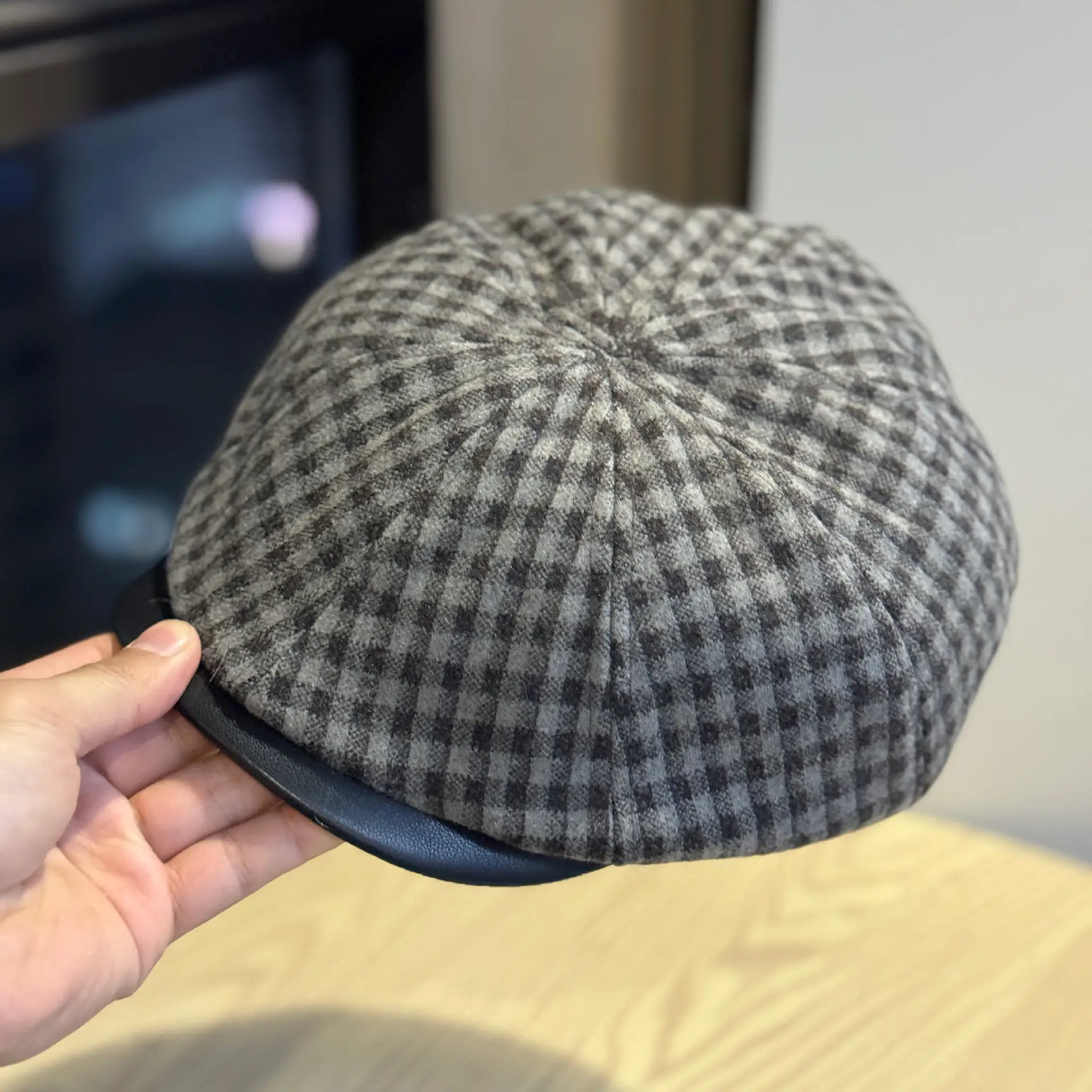 Japanese Plaid Cap Women Winter Casual Forward - Image 3