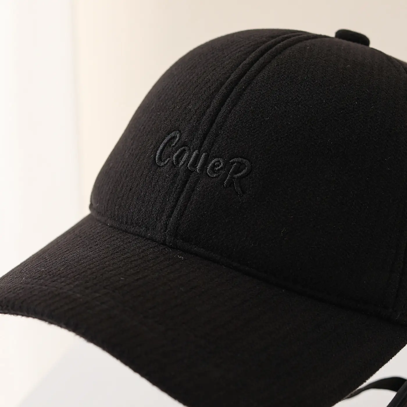 Men Black Fleece Baseball Cap with Embroidery - Image 4
