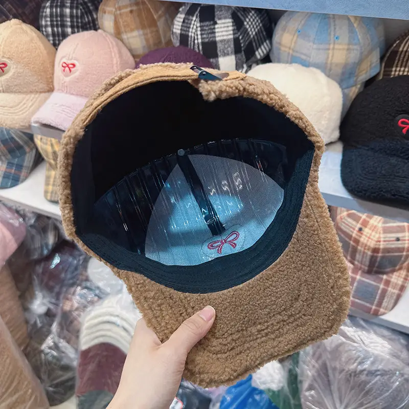 White Furry Bow Baseball Cap for Women — feature 8