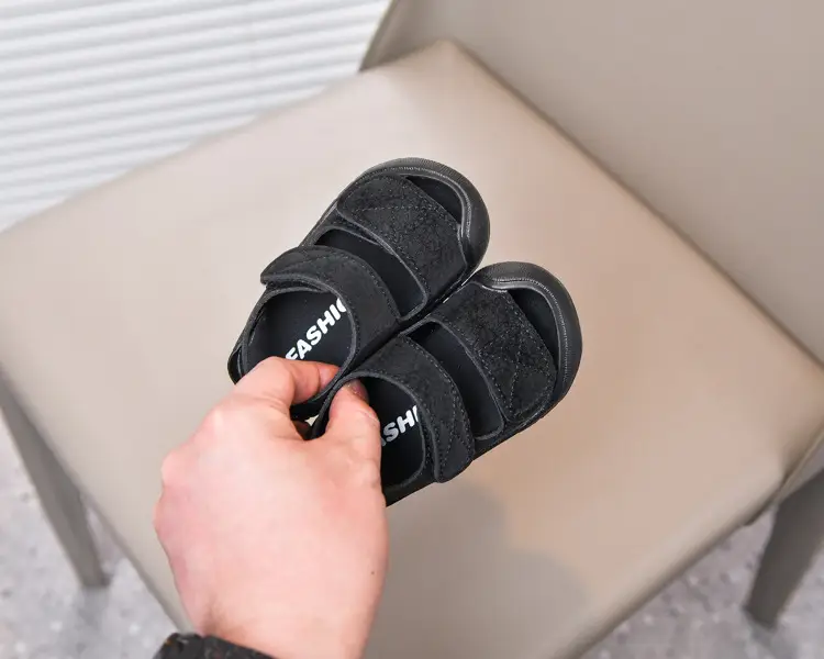 Baby Sandals Beige Toe Cap Soft Soled — feature 4