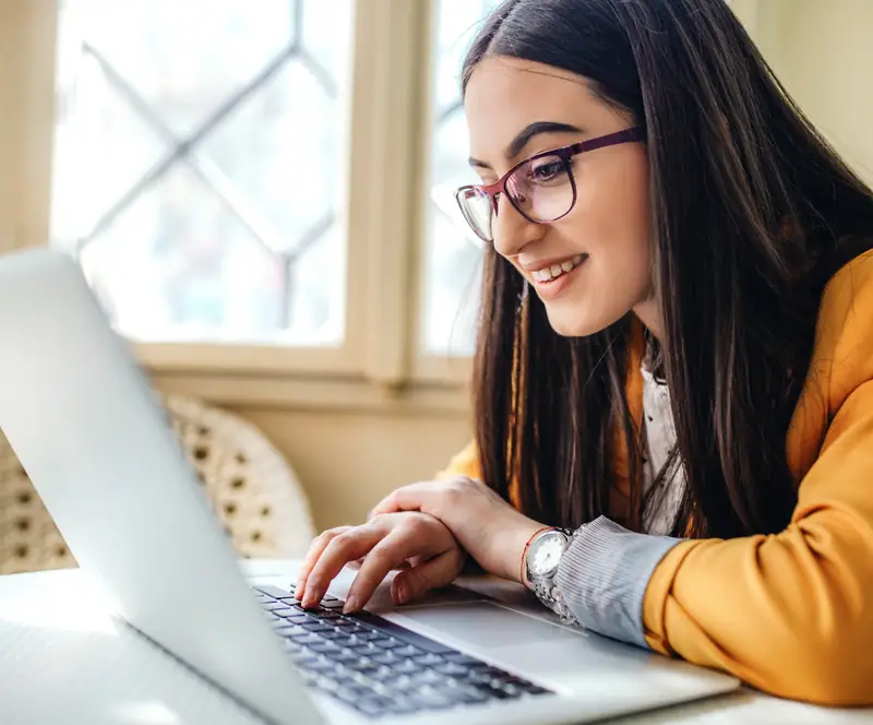 The Easiest Online Jobs for Students to Make Money at Home — photo 2