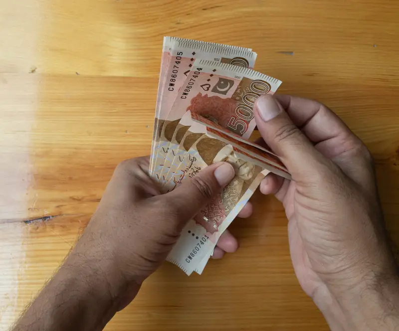 Students Financial Tips: 10 Essential Ways to Manage Your College Finances — photo 1