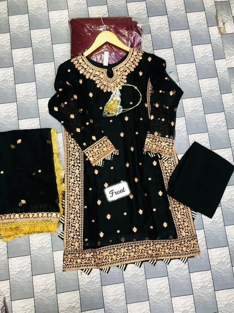 3 Pcs Women’s Stitched Crinkle Chiffon Embroidered Suit