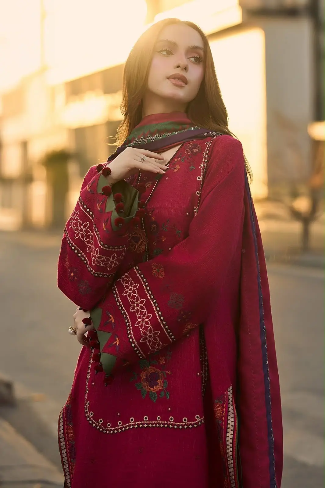 3 Pcs Women's Unstitched Embroidered Suit
