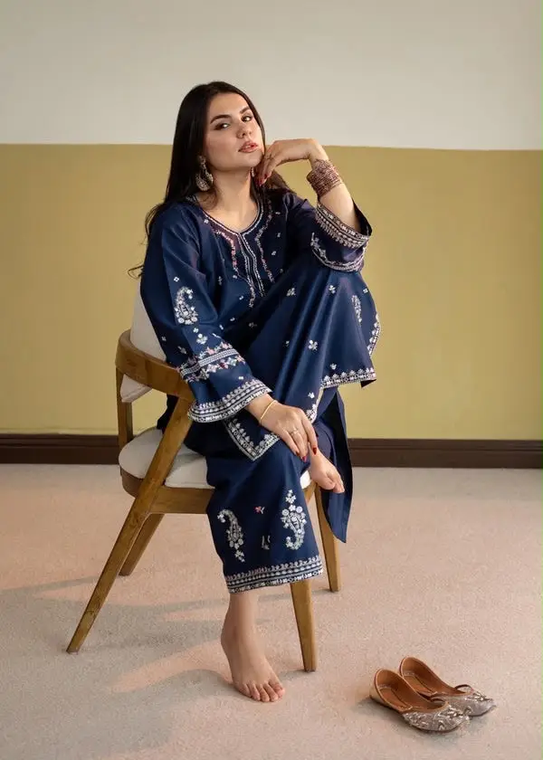 2 Pcs Women's Unstitched Embroidered Suit