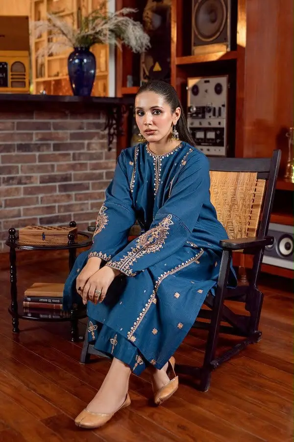 2 Pcs Women's Unstitched Embroidered Suit