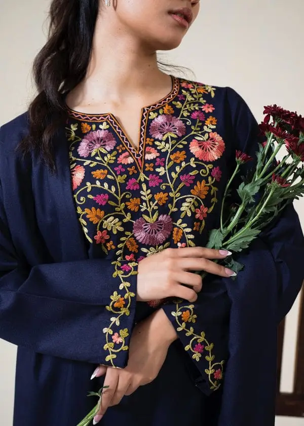 3 Pcs Women's Unstitched Embroidered Suit