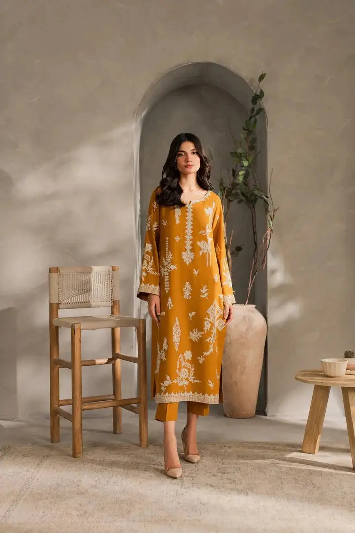 3 Pcs Women's Unstitched Embroidered Suit