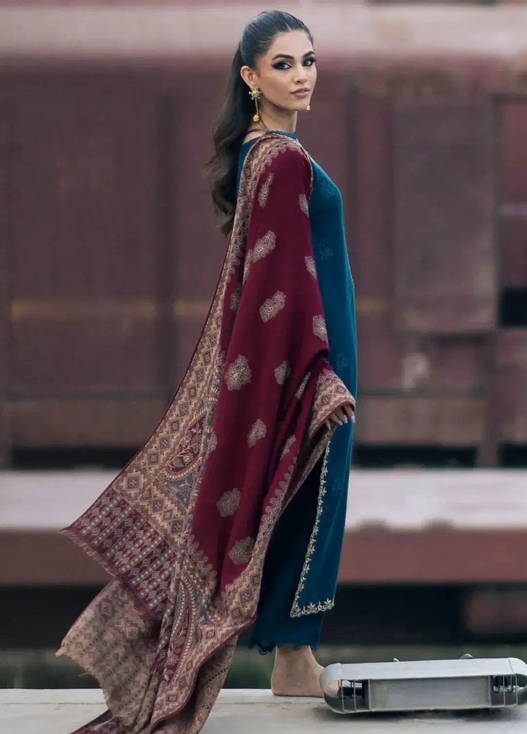 3 Pcs Women's Unstitched Embroidered Suit
