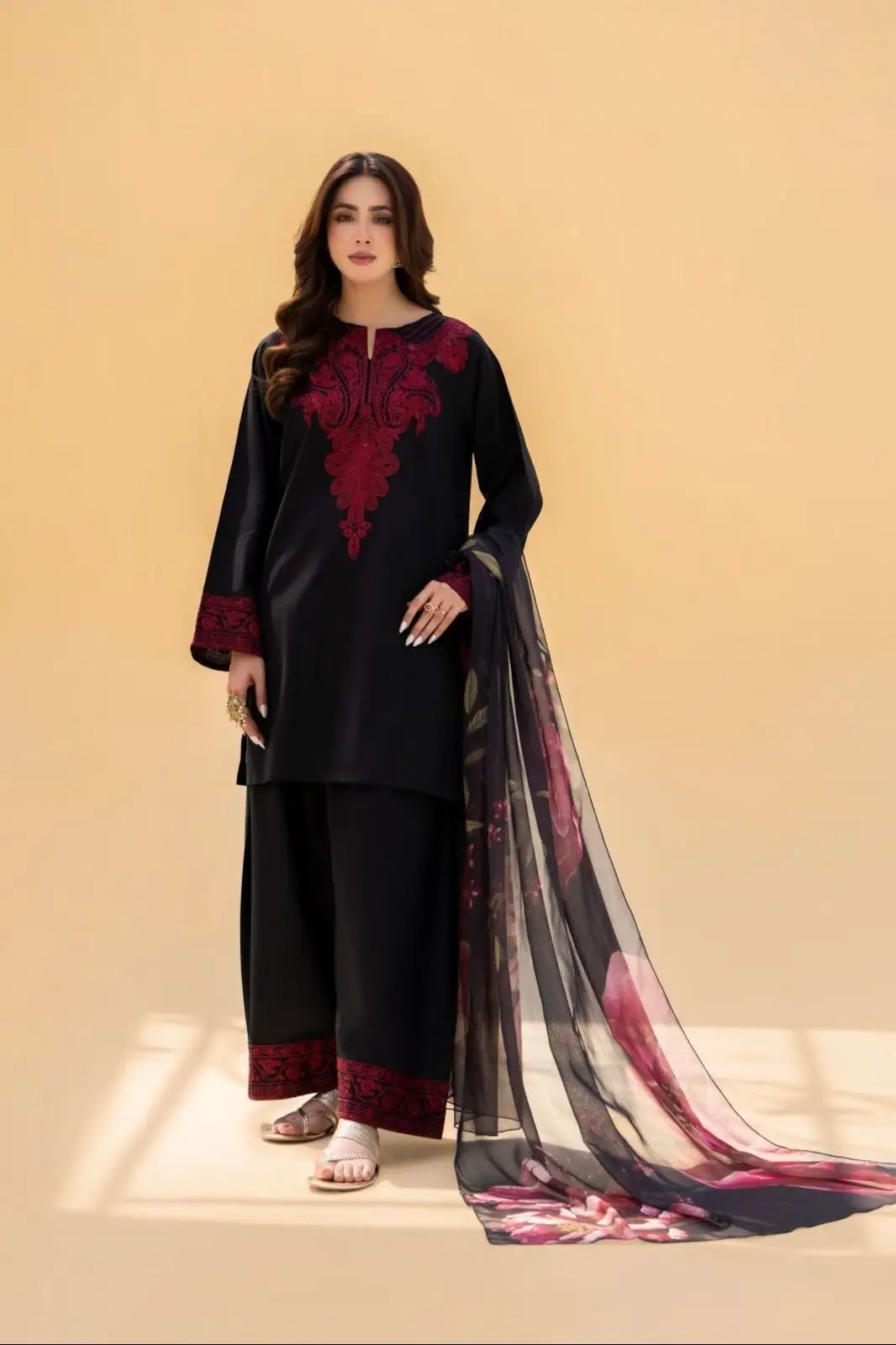 3 Pcs Women's Unstitched Embroidered Suit