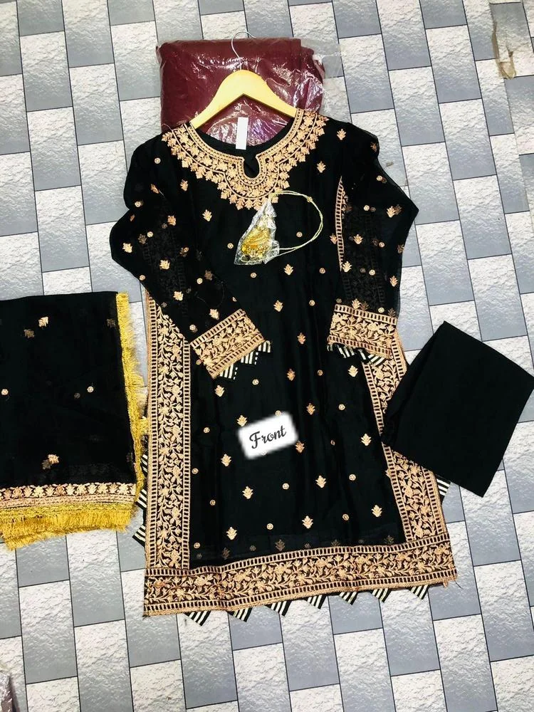 3 Pcs Women’s Stitched Crinkle Chiffon Embroidered Suit