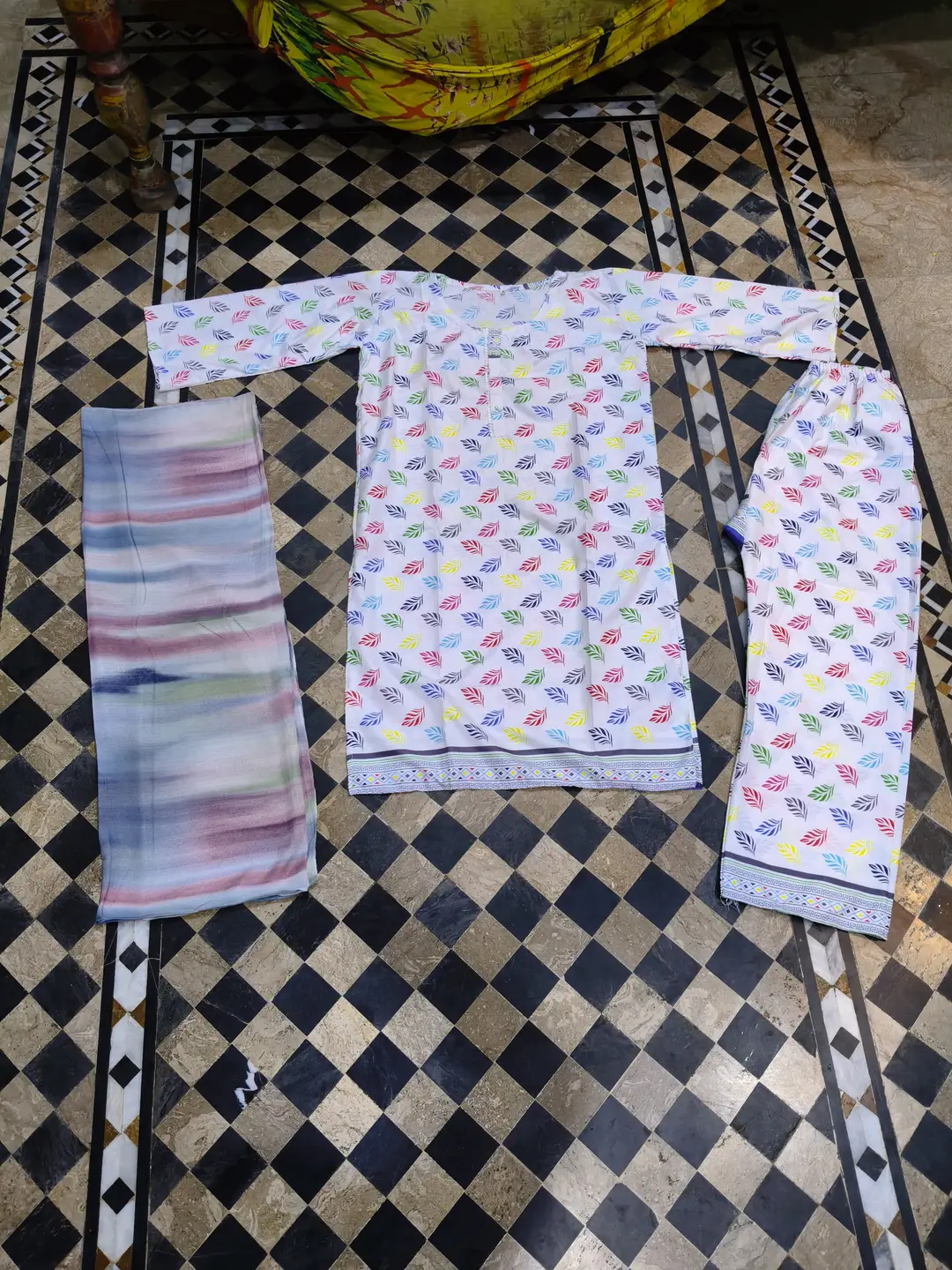 3 Pcs Women's Stitched Printed Suit