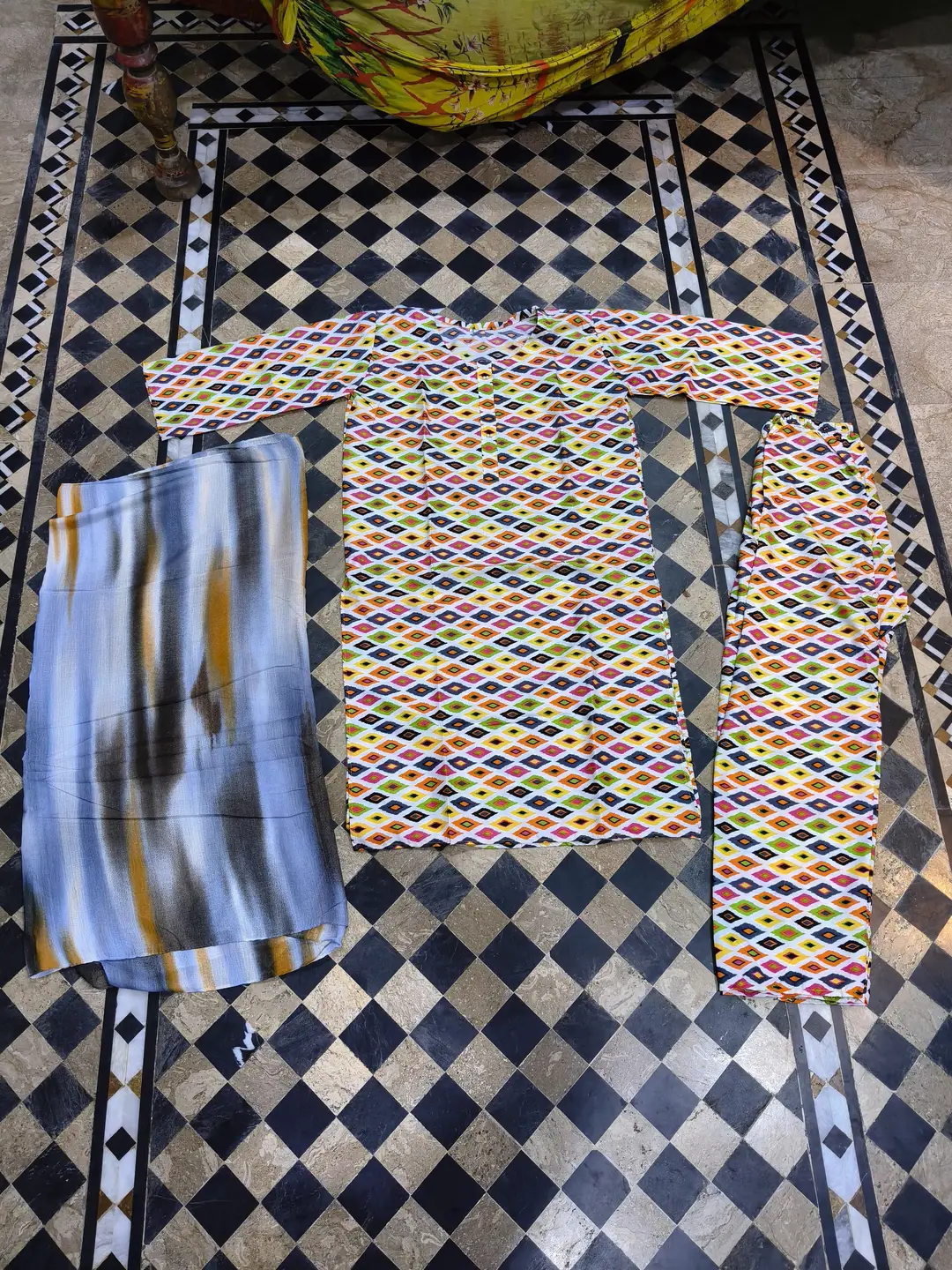 3 Pcs Women's Stitched Printed Suit