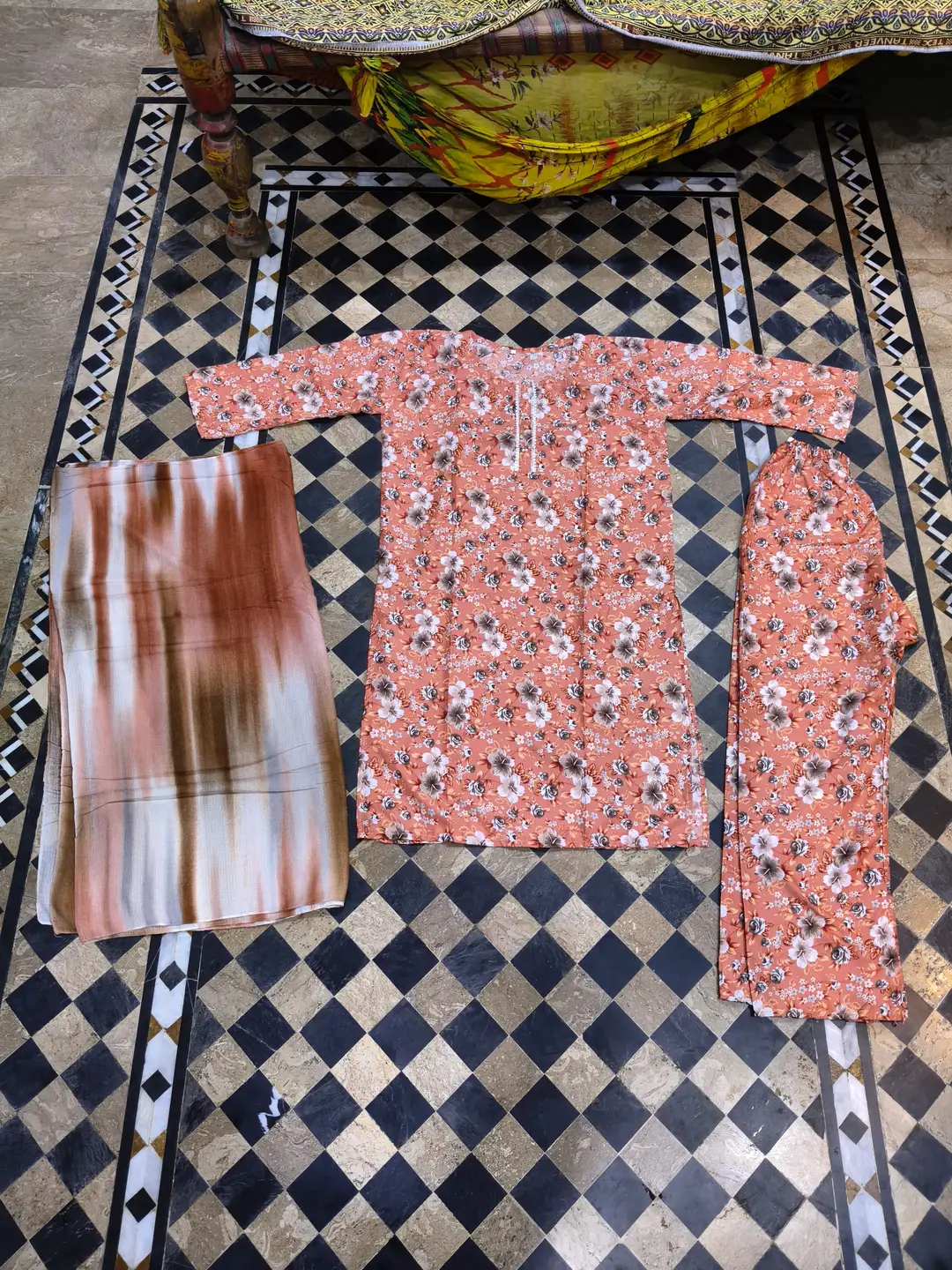 3 Pcs Women's Stitched Printed Suit
