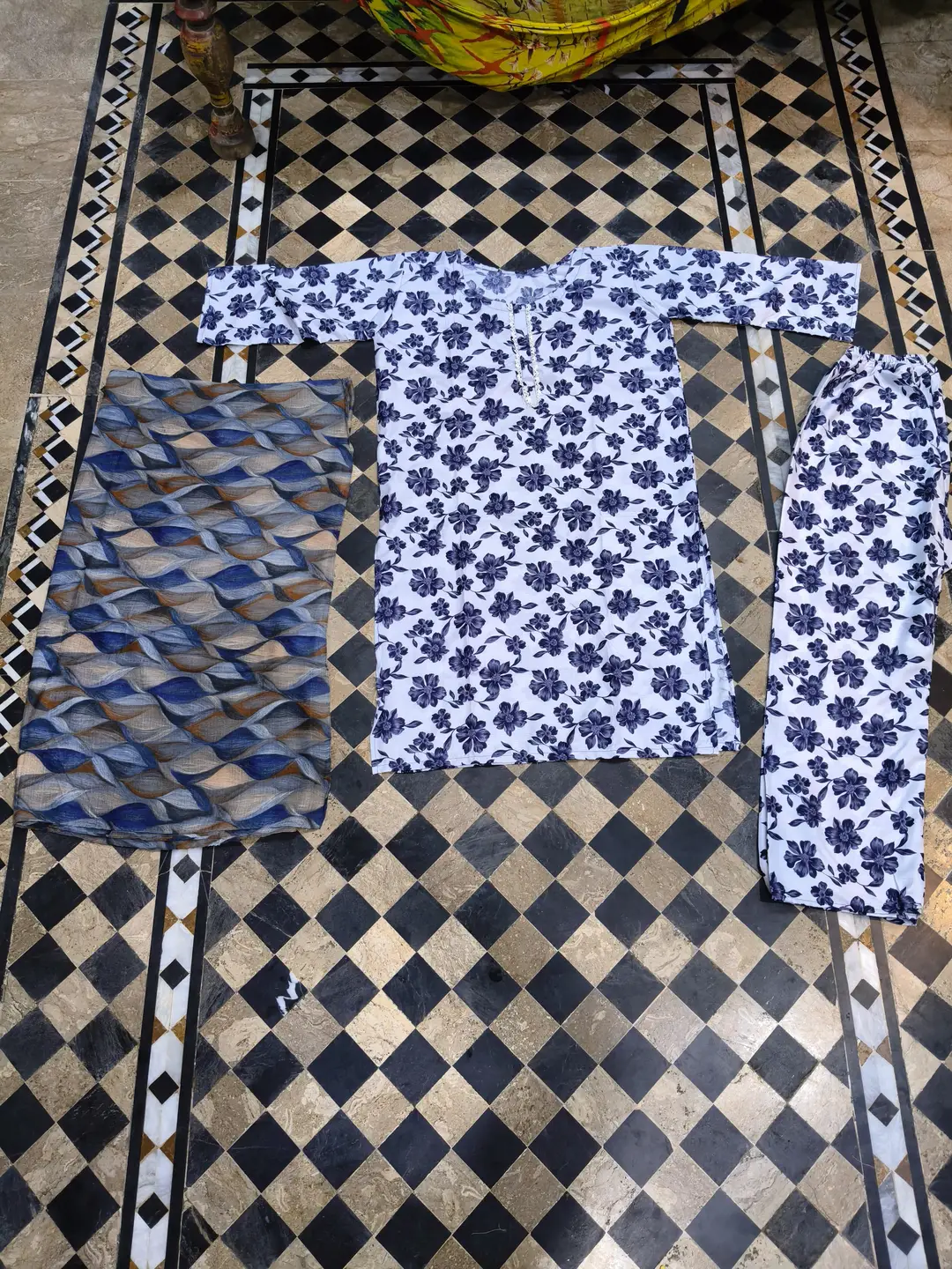 3 Pcs Women's Stitched Printed Suit