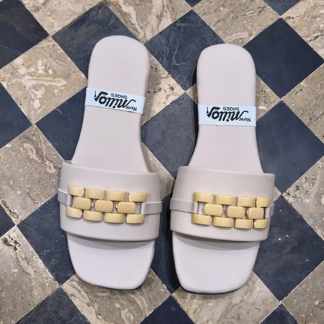 Stylish New Fancy Women's Slippers High Quality