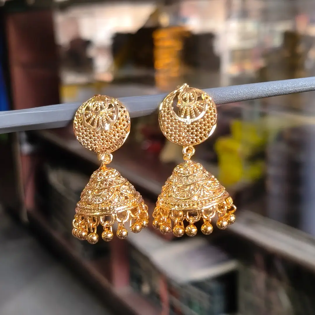 Modern Design Gold Plated Crystal Jhumka