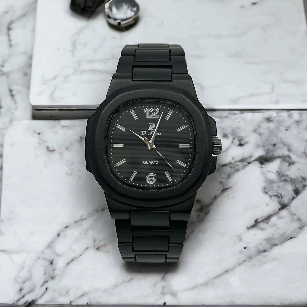 Black Analog Quartz Watch for Men 34mm Rubber Strap