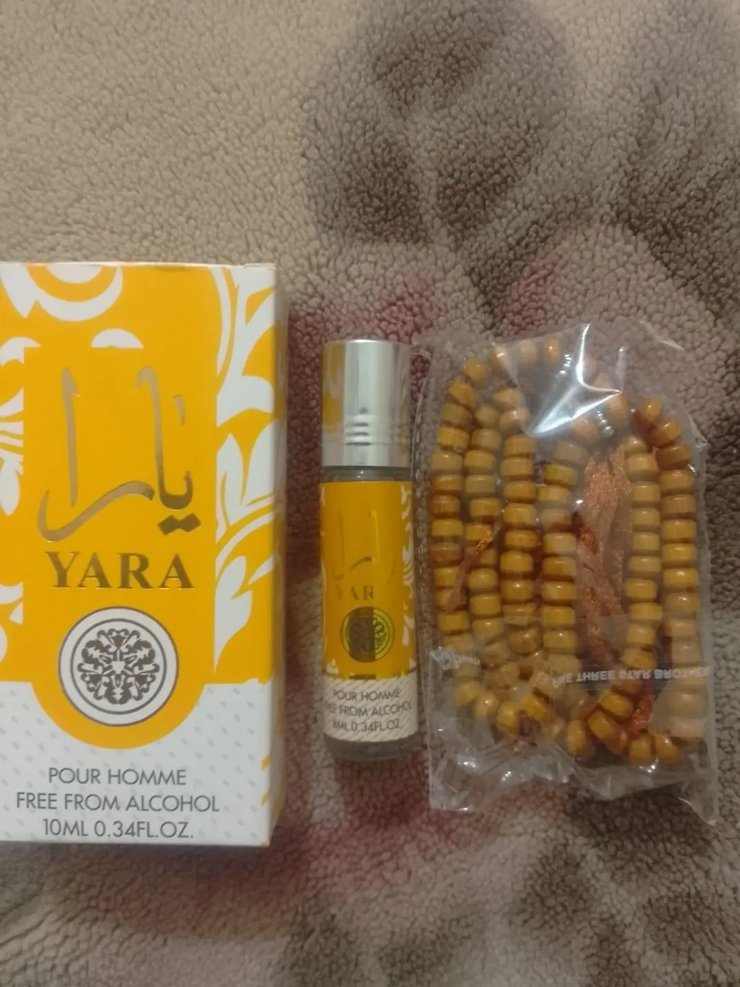 Yara Alcohol-Free Attar Pink 8ml Unisex With Tasbeeh