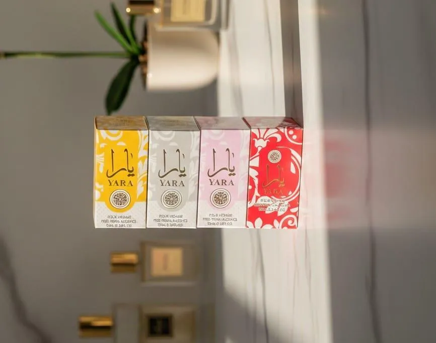 Yara Alcohol-Free Attar Pink 8ml Unisex With Tasbeeh