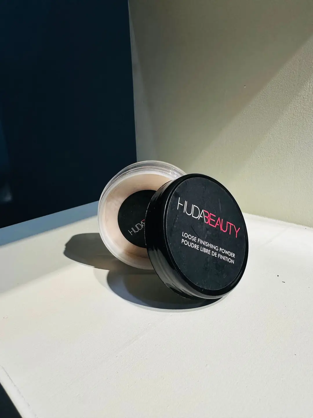 Huda Beauty 2 In 1 Foundation & Loose Powder Deal