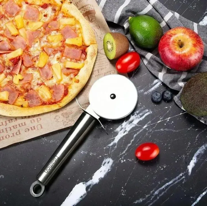 Stainless Steel Pizza Cutter for Easy Slicing